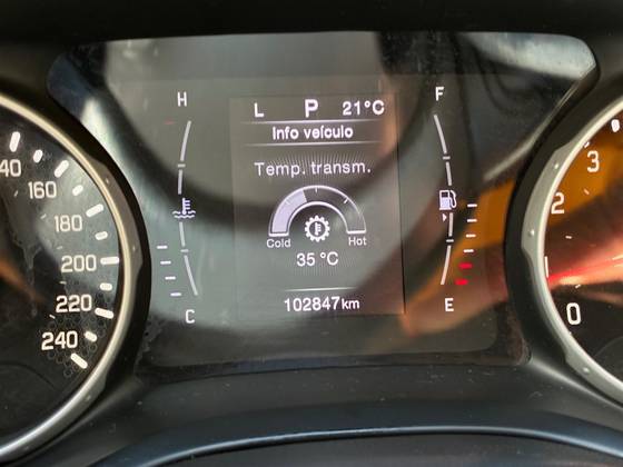 FIAT TORO 1.8 16V EVO FLEX FREEDOM AT6 FIAT TORO 1.8 16V EVO FLEX FREEDOM AT6